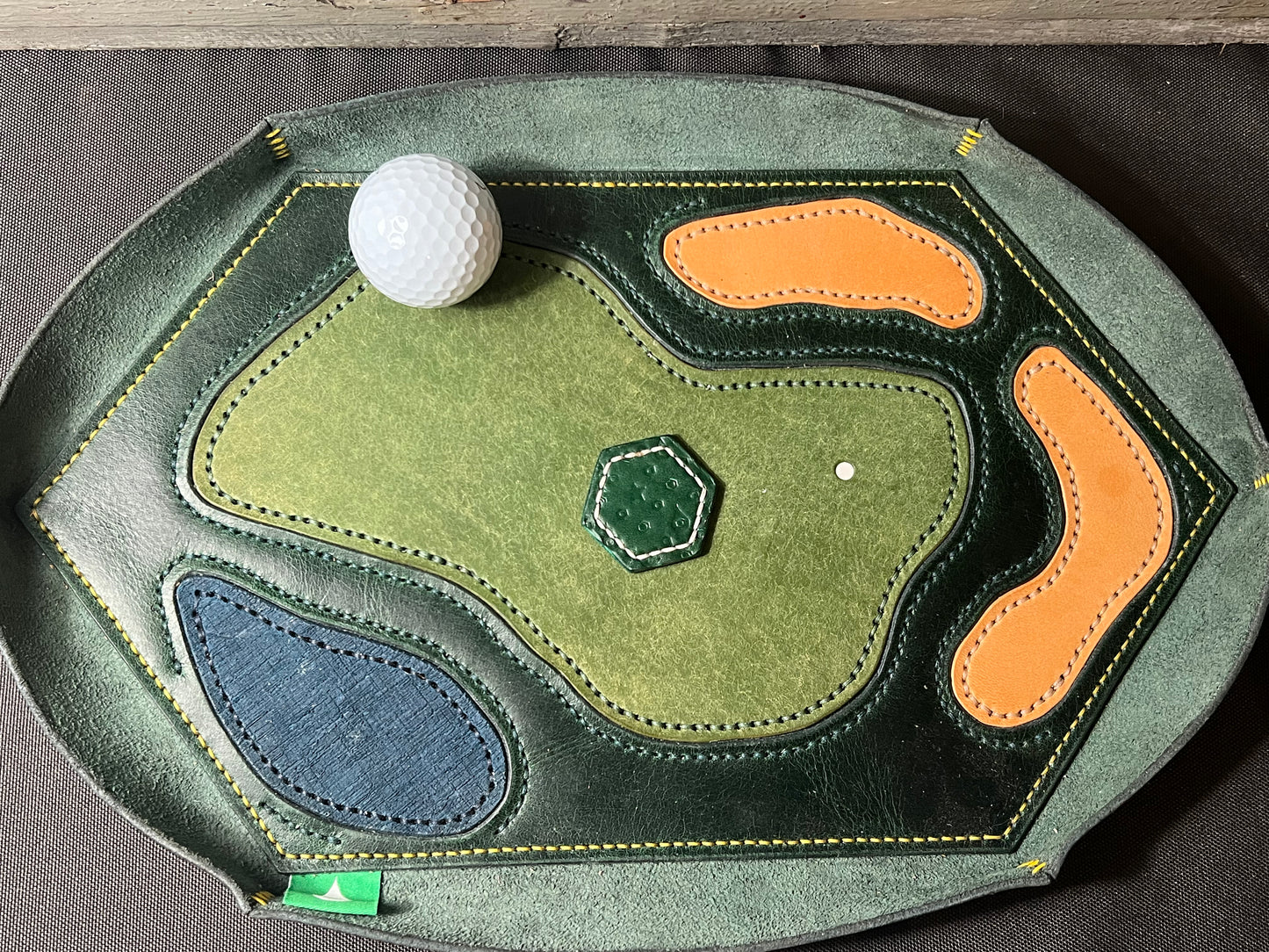 "SOMEBODY'S CLOSER" - LEATHER GOLF BALL MARKER - GREEN/WHITE