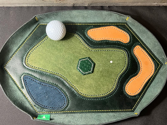 "SOMEBODY'S CLOSER" - LEATHER GOLF BALL MARKER - GREEN/WHITE